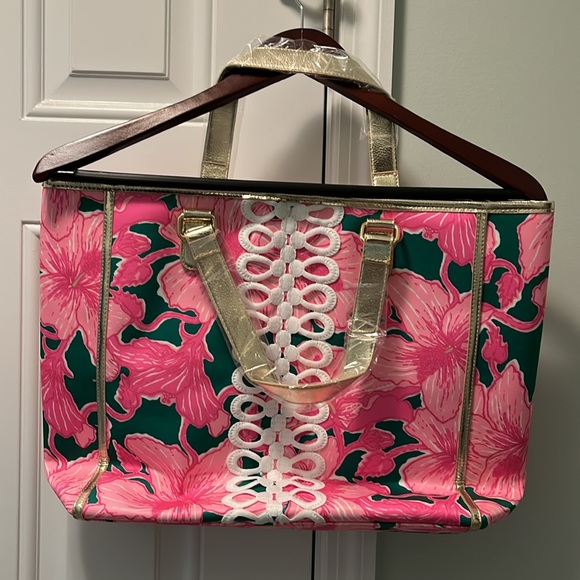 Lilly Pulitzer tote - Picture 2 of 7